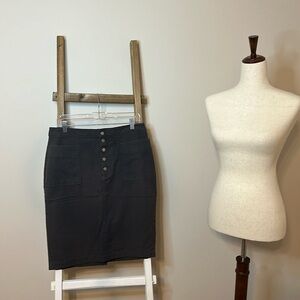 The Limited Pencil Skirt with Front Button Up Closure and Pockets Size 12 in GUC